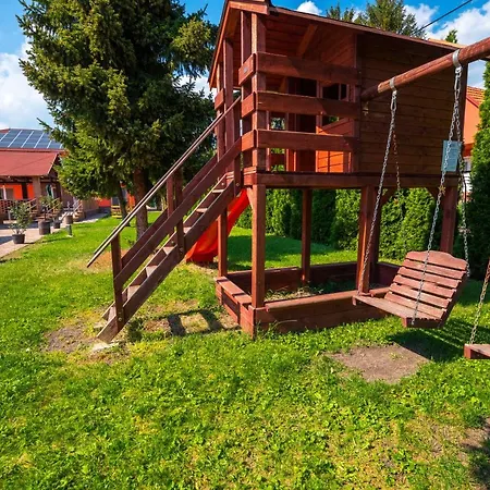 Boglarka Apartmanhaz Mezokovesd Exterior photo