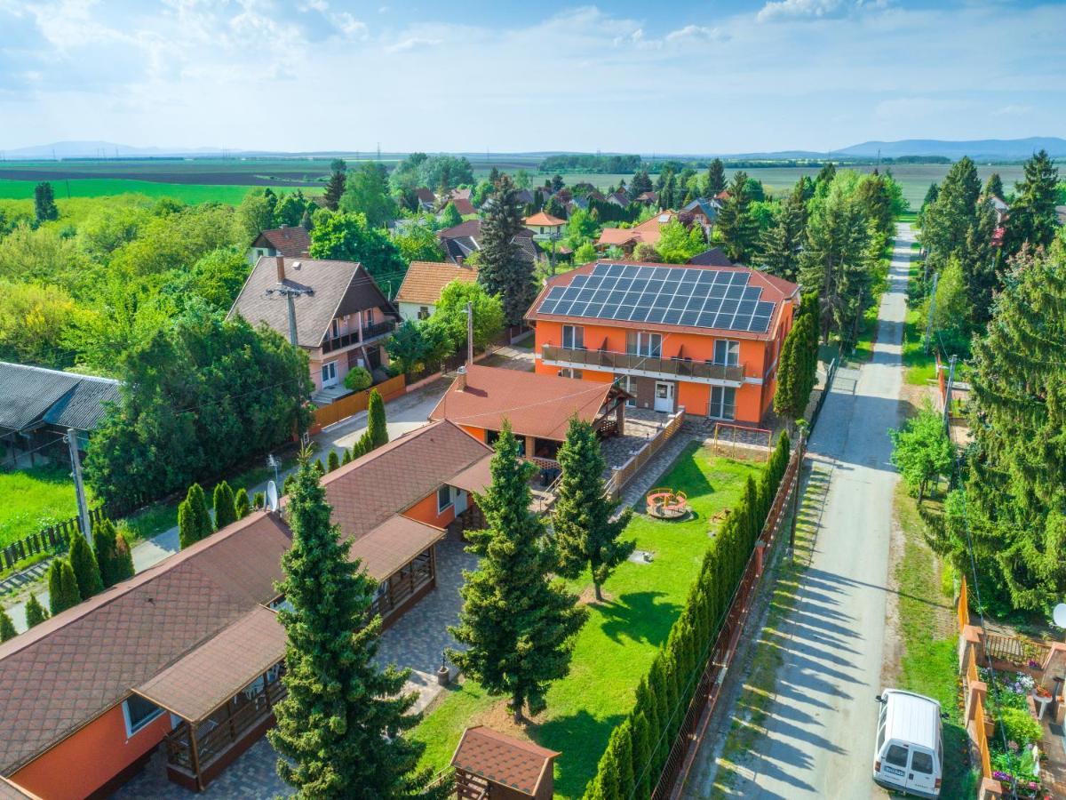 Apartment Boglarka Apartmanhaz Mezokovesd