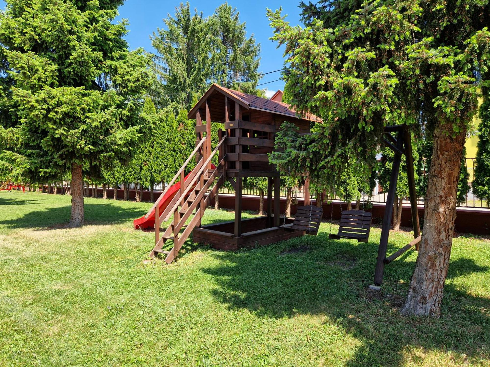 Boglarka Apartmanhaz Apartment