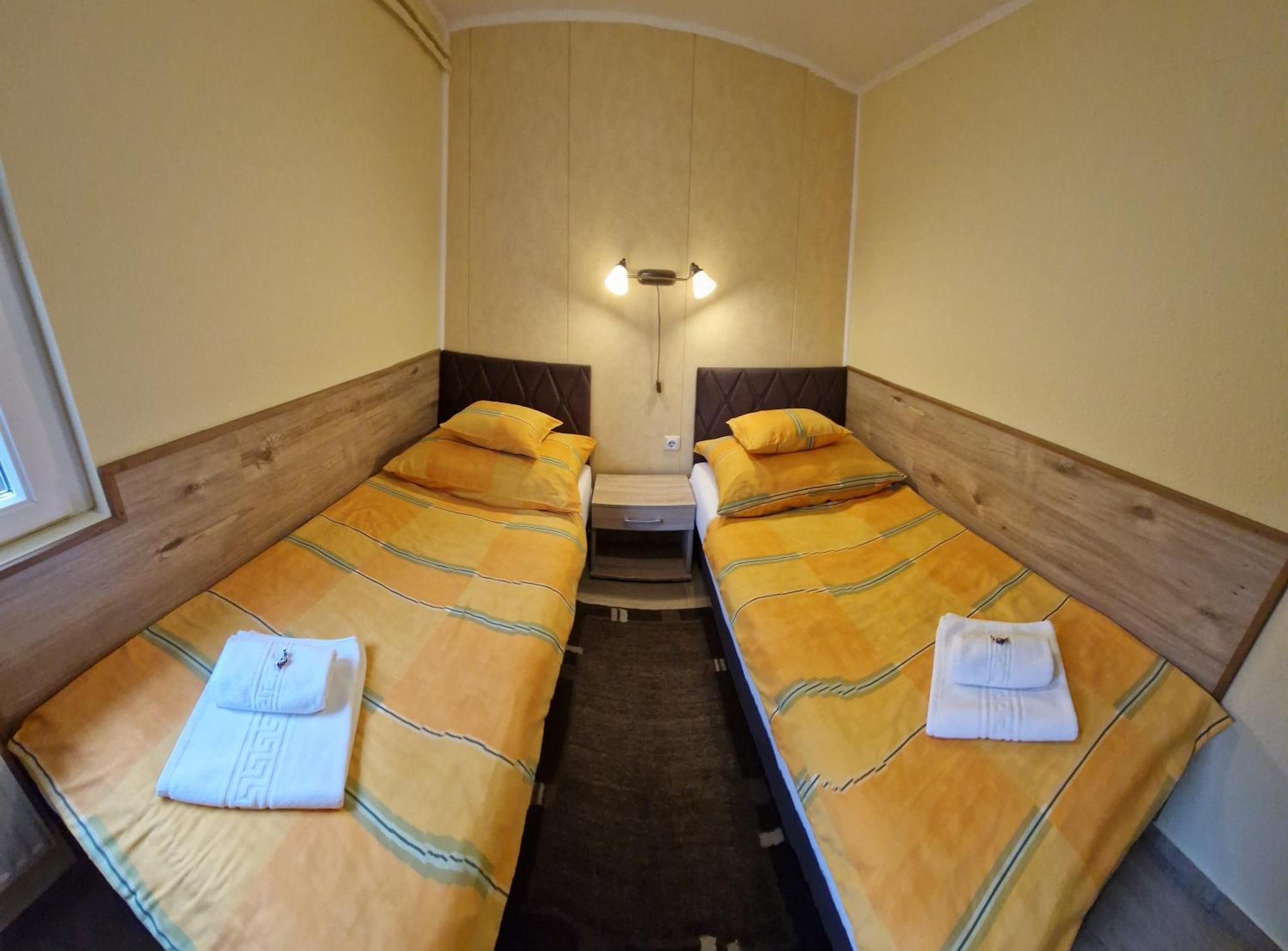 Boglarka Apartmanhaz Apartment Mezokovesd